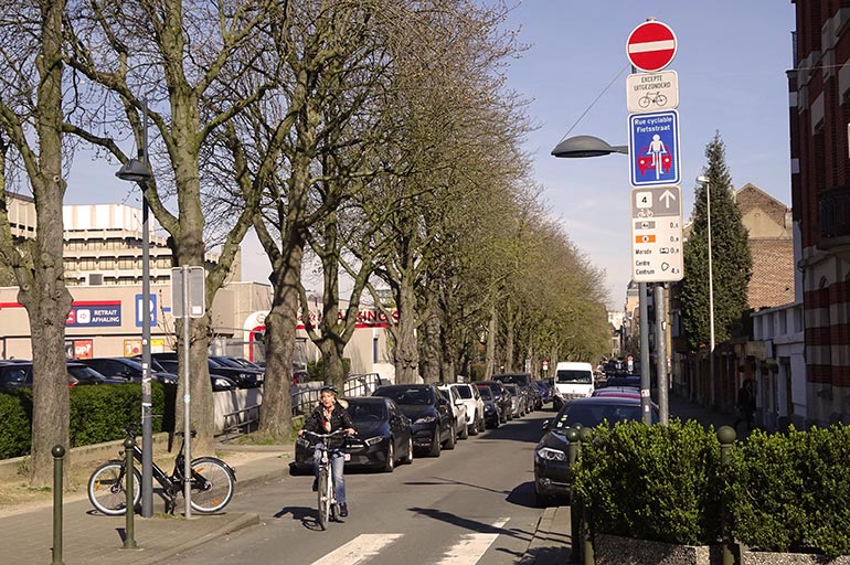 Hoe moet je rijden in een fietsstraat?